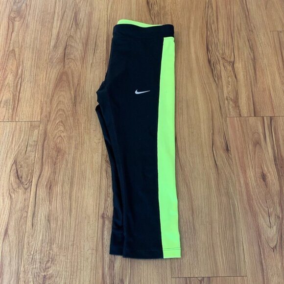 Nike Dri-Fit Essential Capris Black Volt - Picture 5 of 13